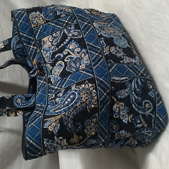 LAST DROP! Like New Vera Bradley Paisley Print Tote - Picture 2 of 13